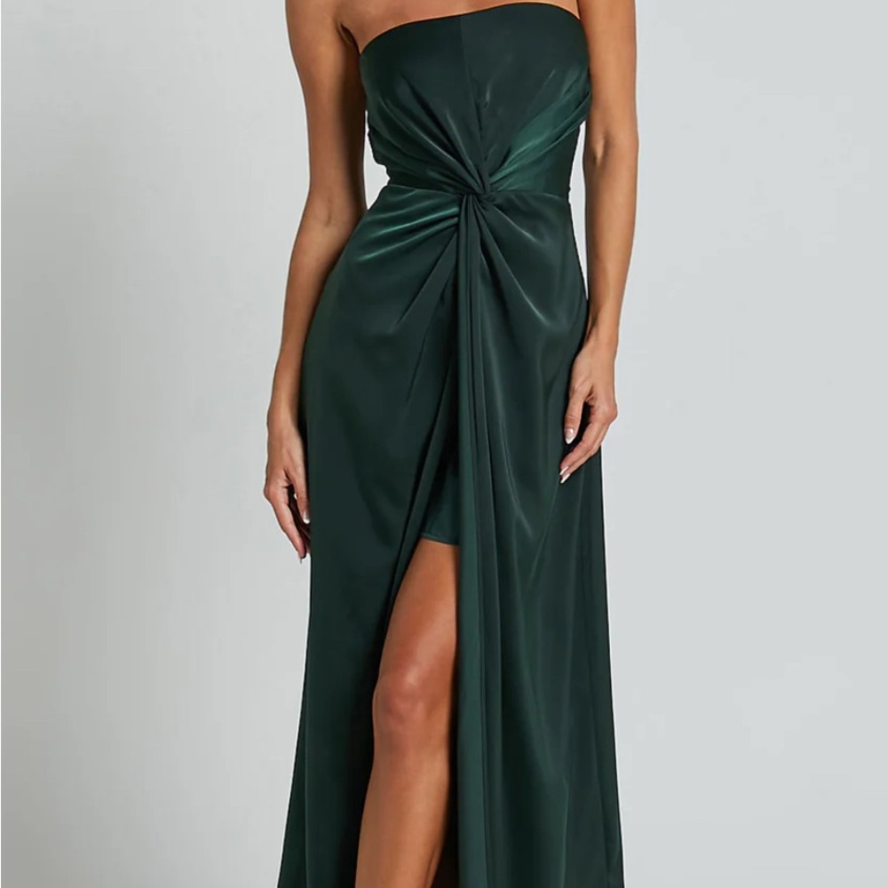 Hathaway Maxi Dress - Strapless Straight Neck Twist Front Split in Emerald
